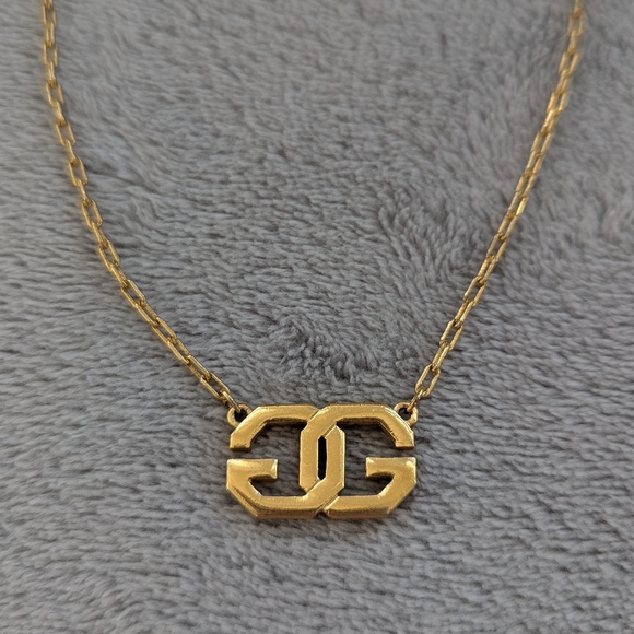 Givenchy vintage double G gold tone necklace - Picture 2 of 13